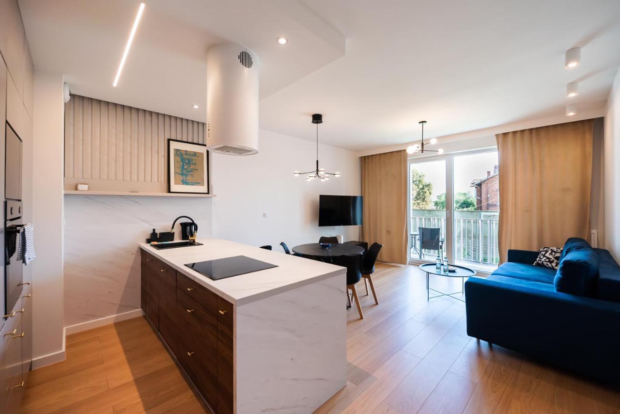 Wola Marble Apartment Варшава Экстерьер фото