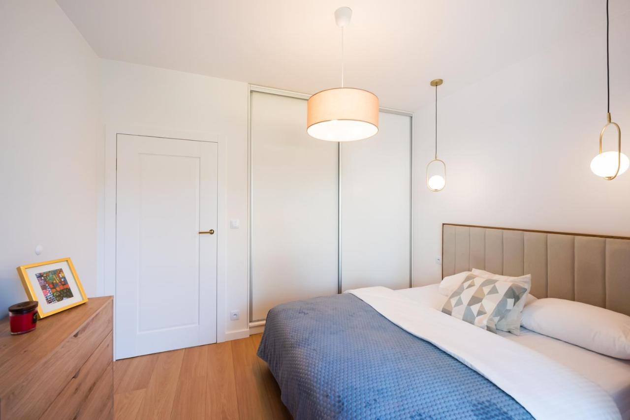 Wola Marble Apartment Варшава Экстерьер фото