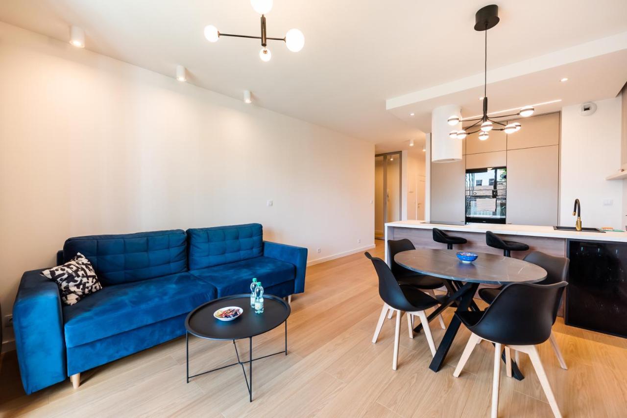 Wola Marble Apartment Варшава Экстерьер фото